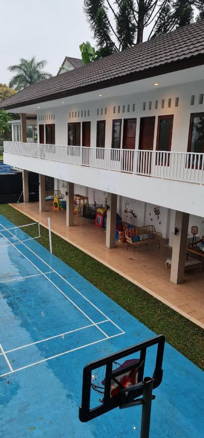 Villa Aurora Cisarua Exterior photo